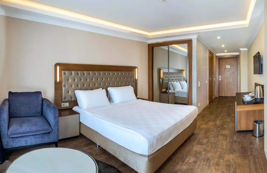 Michell Hotel & Spa (Adults Only)-1