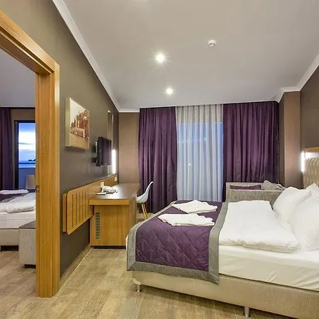 Michell Hotel (Adults Only)-2